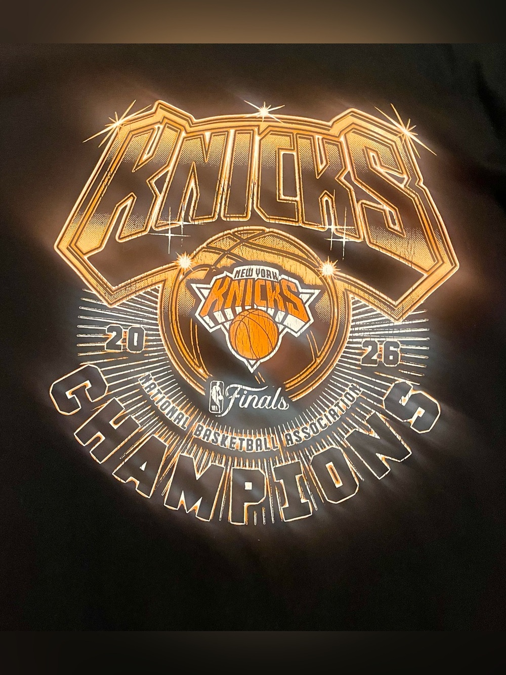 New York Knicks Champions Graphic Tee - Black & Gold
